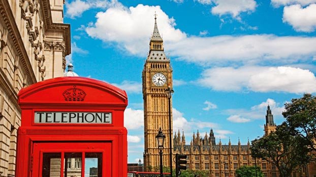 Why Britain is facing the  economic abyss