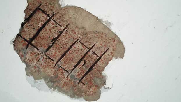 Plaster of Gopalganj old court building crumbling