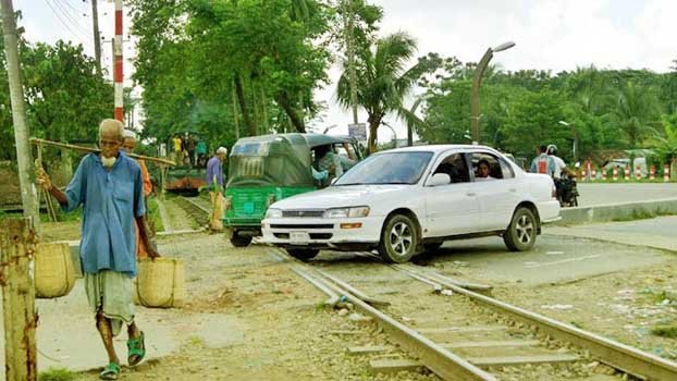 Unguarded level crossings to blame for most mishaps