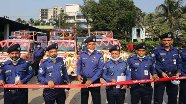 Police introduce emergency vehicle in Bogura for first time
