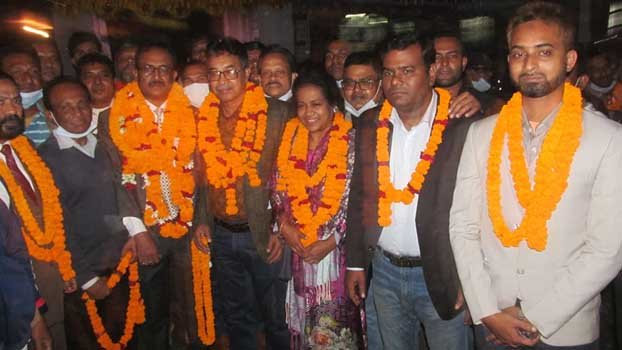 Pro-AL panel sweeps Jashore Bar polls