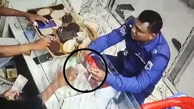 Video of receiving kickback goes viral: Rajshahi ASI closed