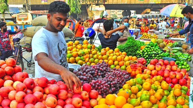 Winter fruits swamp markets