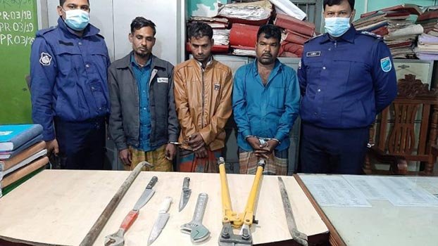Four arrested for attempted robbery in Manikganj