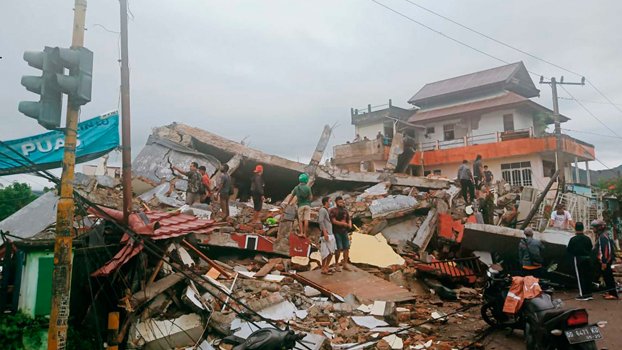 Indonesia quake kills 34, topples buildings