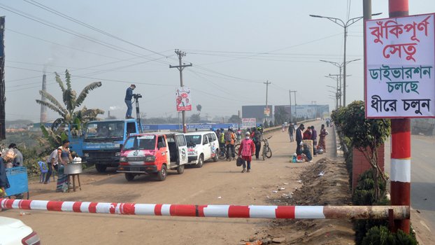Ruptured bridges on highways deathtrap for passengers 