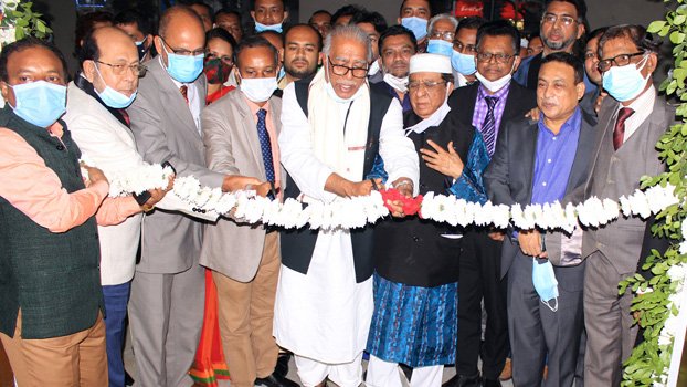 Art exhibition on Bangabandhu draws huge crowd in Khulna