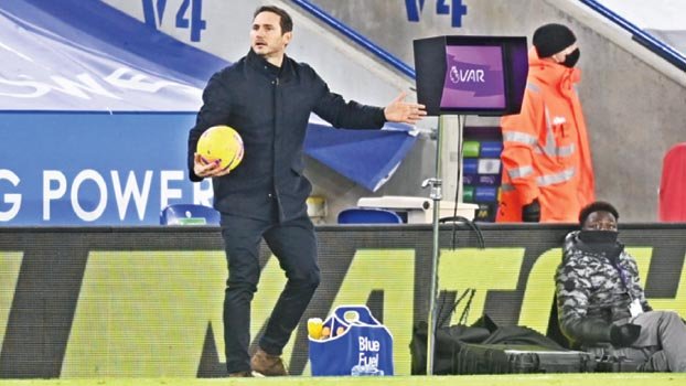 Chelsea sack  Frank Lampard