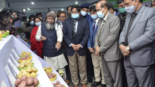 Agriculture minister visits BADC seed potato farm