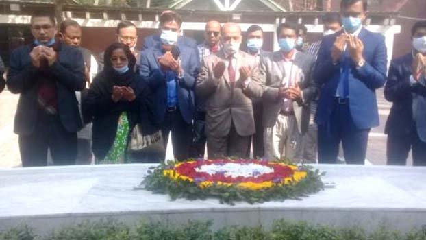 DDM DG pays homage to Bangabandhu