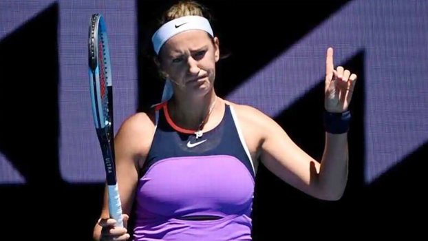 Azarenka knocked out of Australian Open
