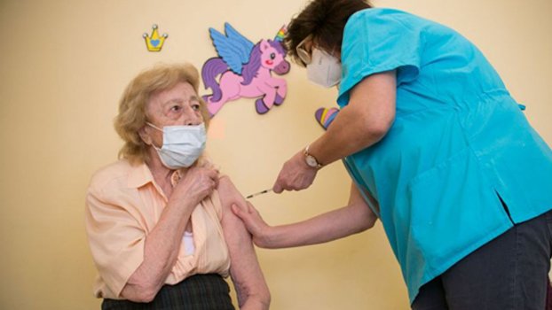 Bulgaria suspends AstraZeneca vaccine use