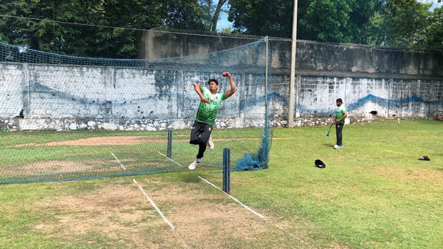Tigers begin training in SL