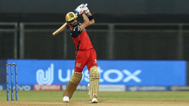 Kohli reaches 6,000-run IPL landmark 