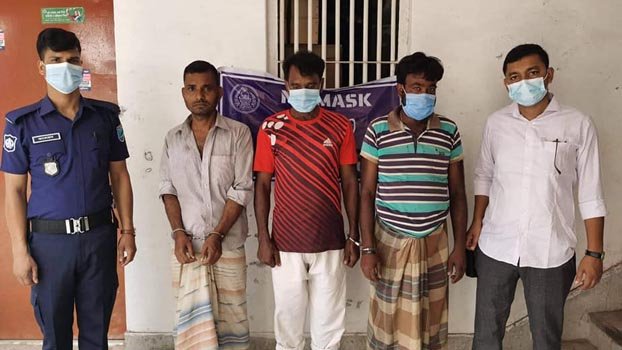 Boy rescued 5 days after abduction, 3 held