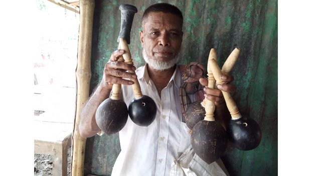 Traditional hookah faces extinction