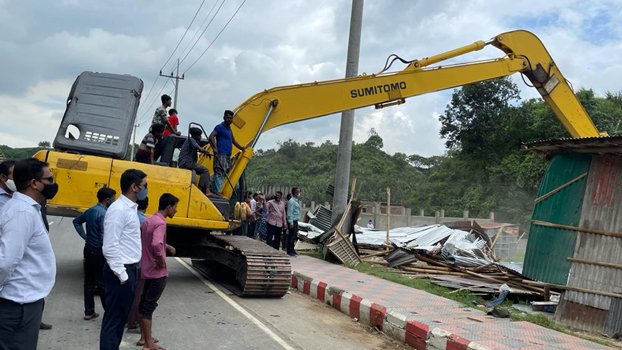 Ctg DC’s campaign to evict risky settlements in hills