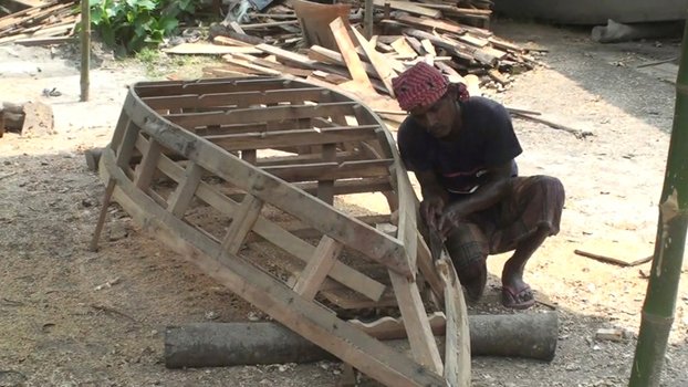 Boat makers in high demand at Tangail
