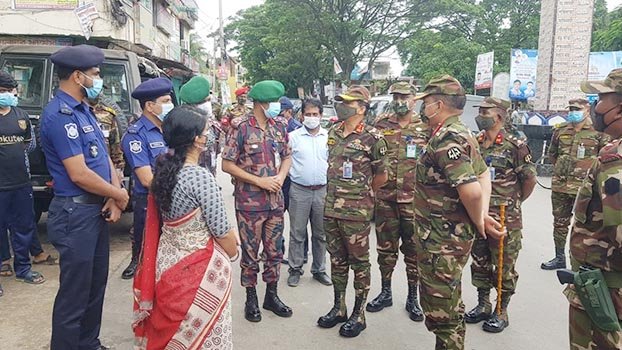 9th Infantry Division GOC inspects lockdown situation 