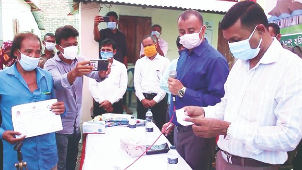 Homeless families get houses thru lottery in Jhenaidah