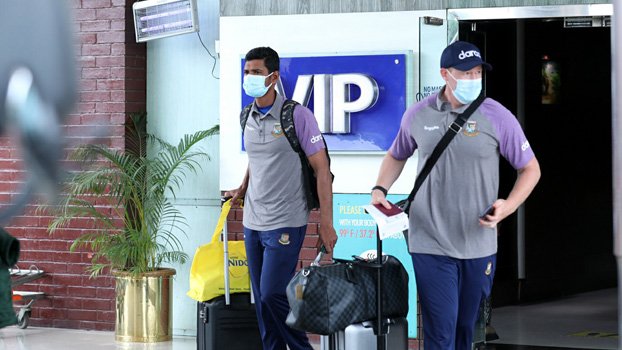 Tigers land home