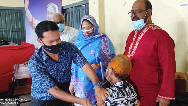 Mass inoculation starts in Ishwardi, 256 newly infected