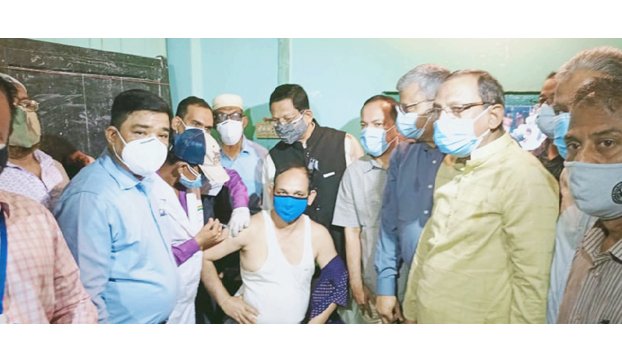 Mass Covid vaccination begins at 326 Ctg centers