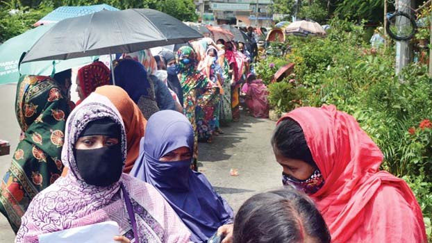 Mass vaccination campaign begins