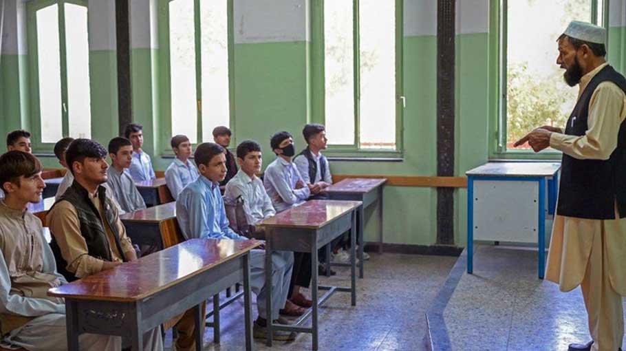 Girls excluded as Afghan secondary schools reopen