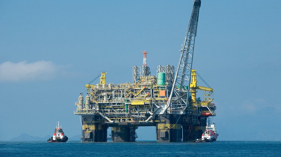 Maritime gas drilling kicks off