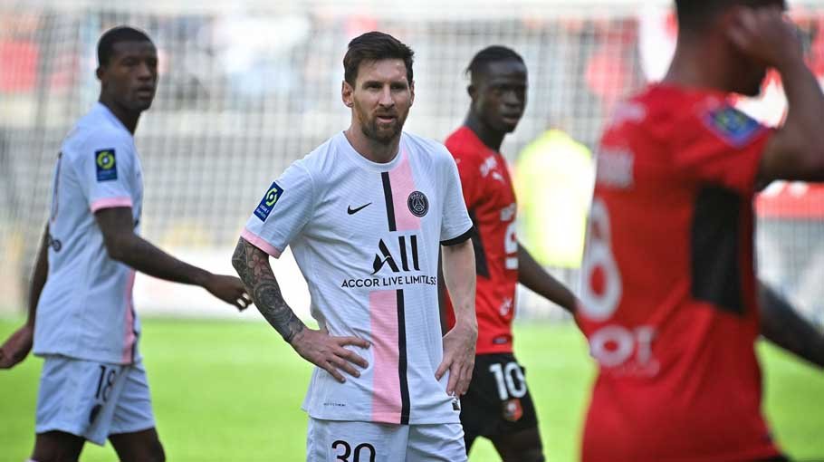 Messi suffers first PSG defeat