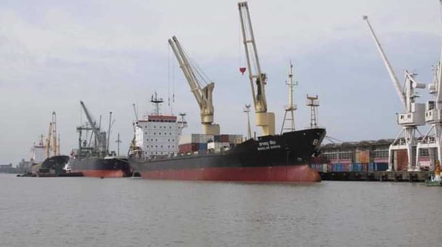 Two foreign ships unable  to dock at Mongla port