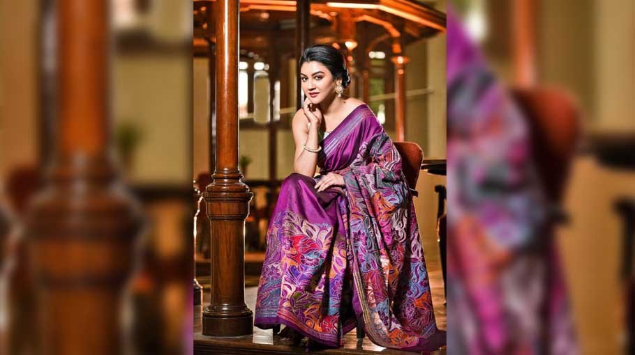 Jaya receives ‘Pranobik Bondhu’ Award