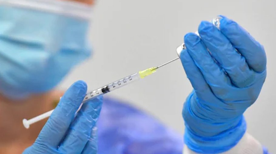 Trial jabbing of children begins