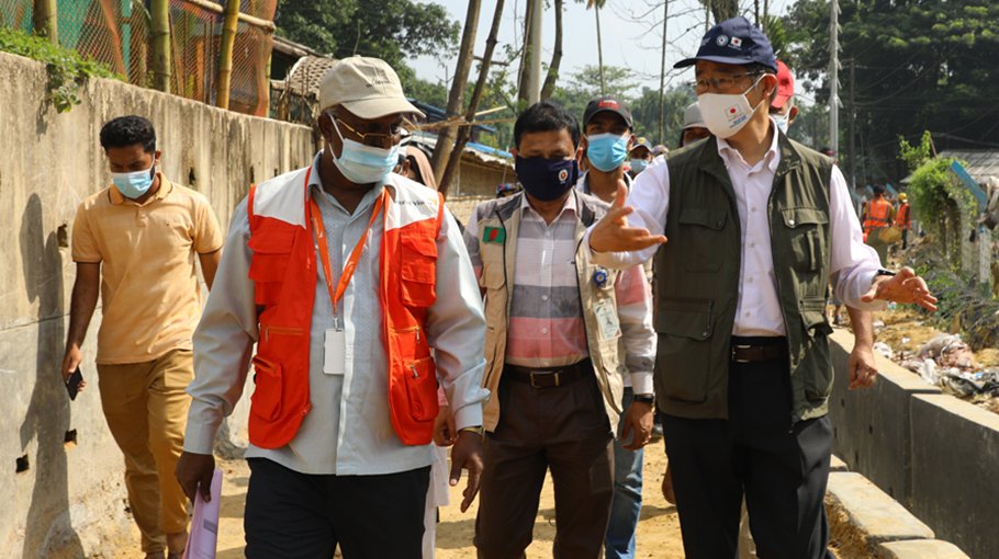 Japan envoy visits World Vision project in Rohingya camp