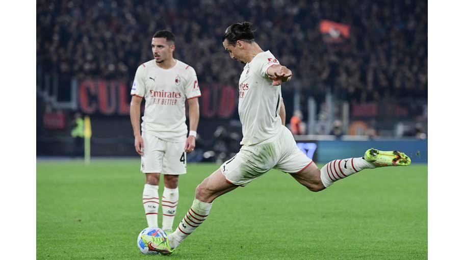 Ibra drives Milan past Roma 