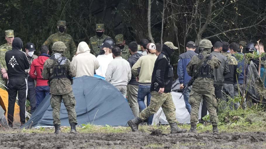 Poland protests to Belarus over ‘intrusion’ by armed forces