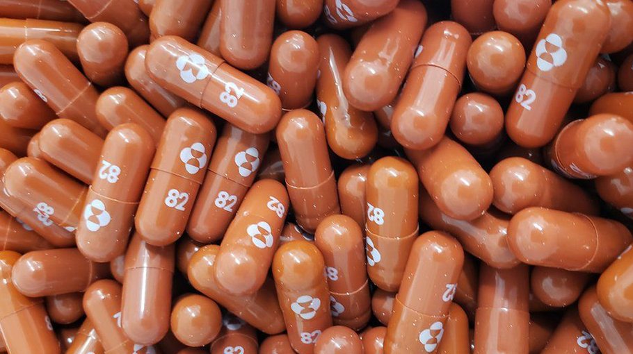 First pill to treat Covid gets approval in UK
