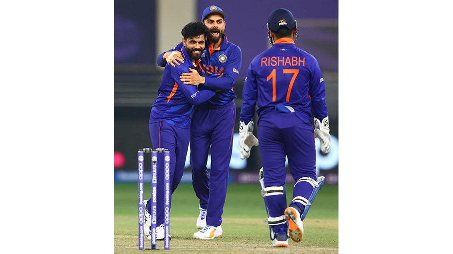 India, NZ stay in the hunt