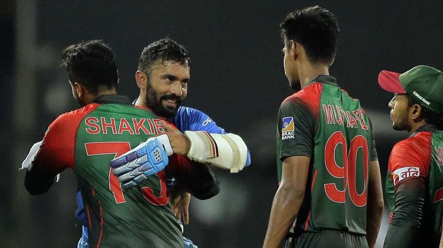 Karthik picks Shakib in his best playing XI of T20 WC
