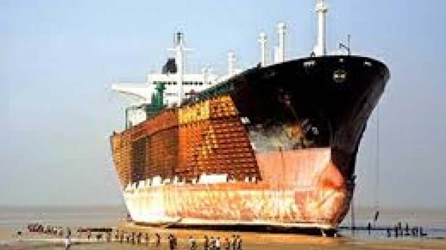 Ship breaking industry work resumes today