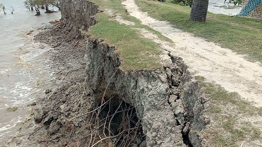 Strong embankments not built years after Sidr 