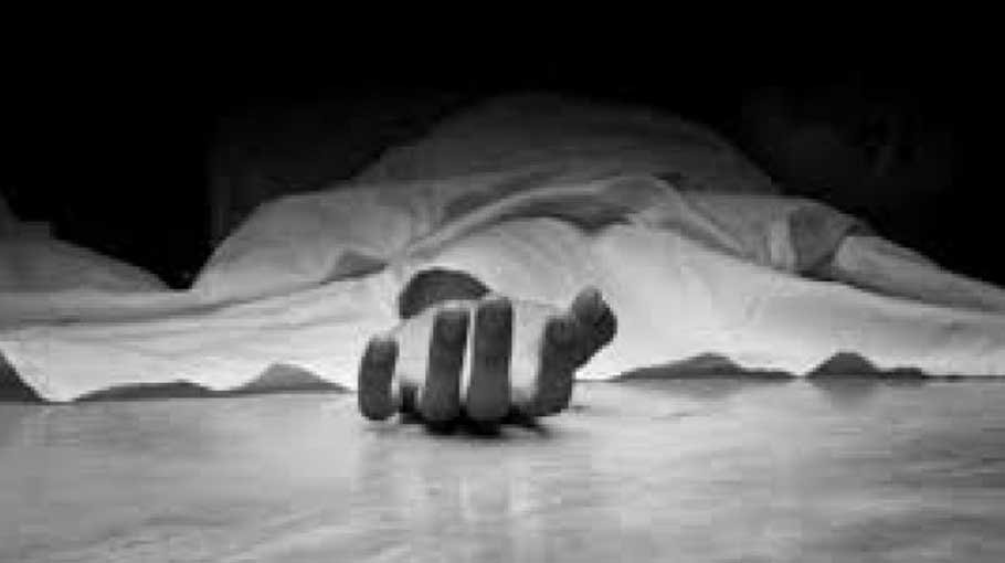 Husband beats wife to  death in Moheshpur