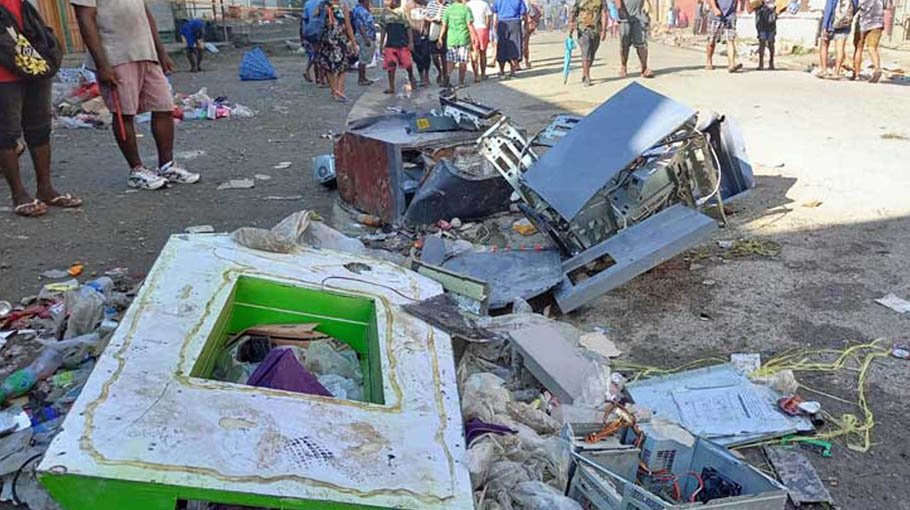 Solomon Islands violence recedes but not underlying tension