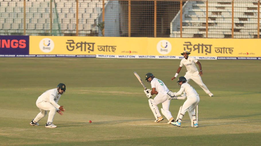 Pakistan batters agonise Tigers