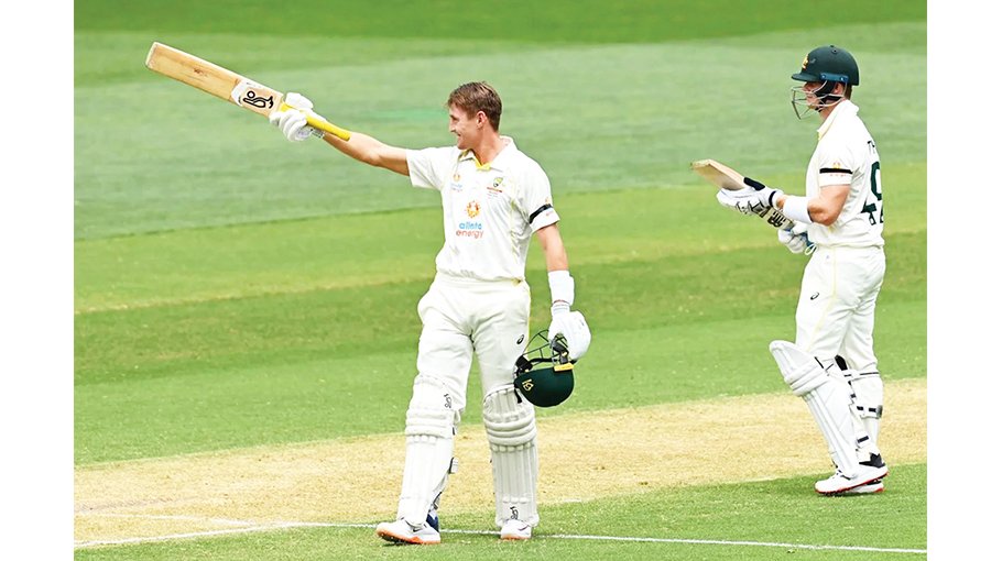 England left hurting after Aussie post 473