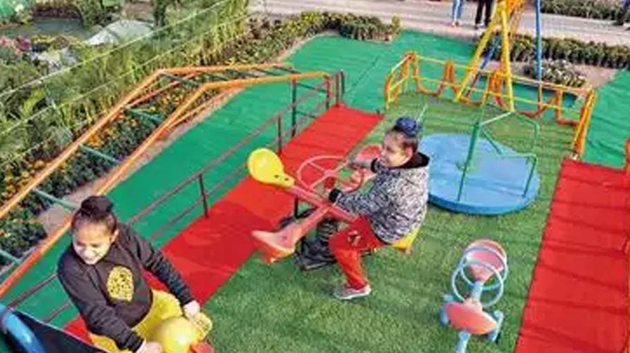 Mobile playground for children launched in city