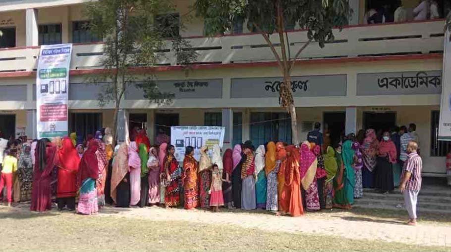 Voting in 700 UPs today