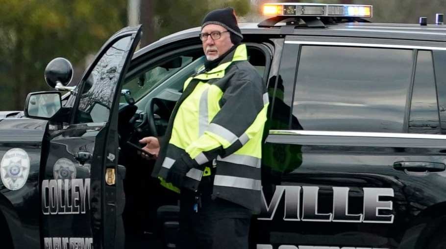 Hostages’ safe after Texas synagogue standoff; captor dead