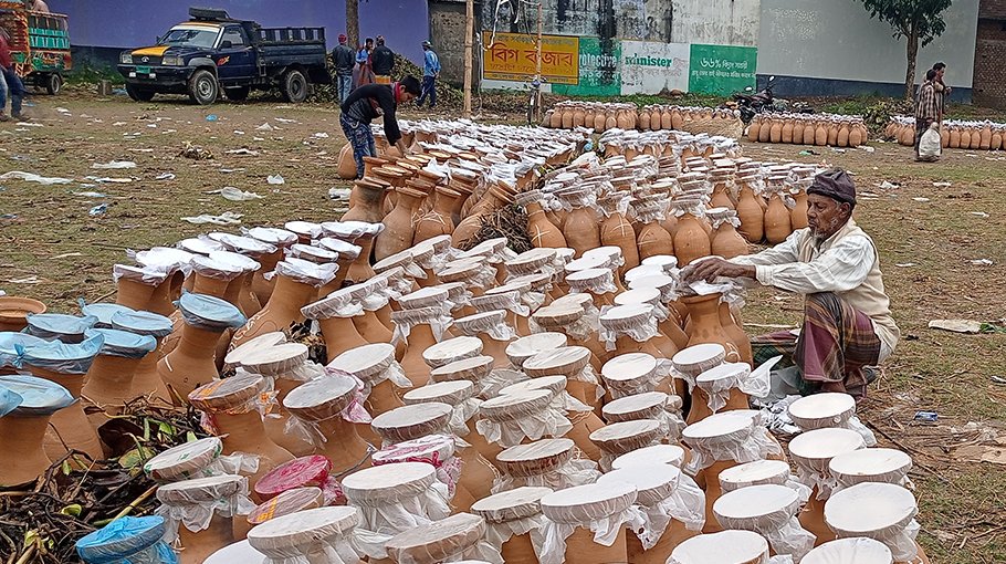 Chuadanga aims for Tk 200 million trade of jaggery